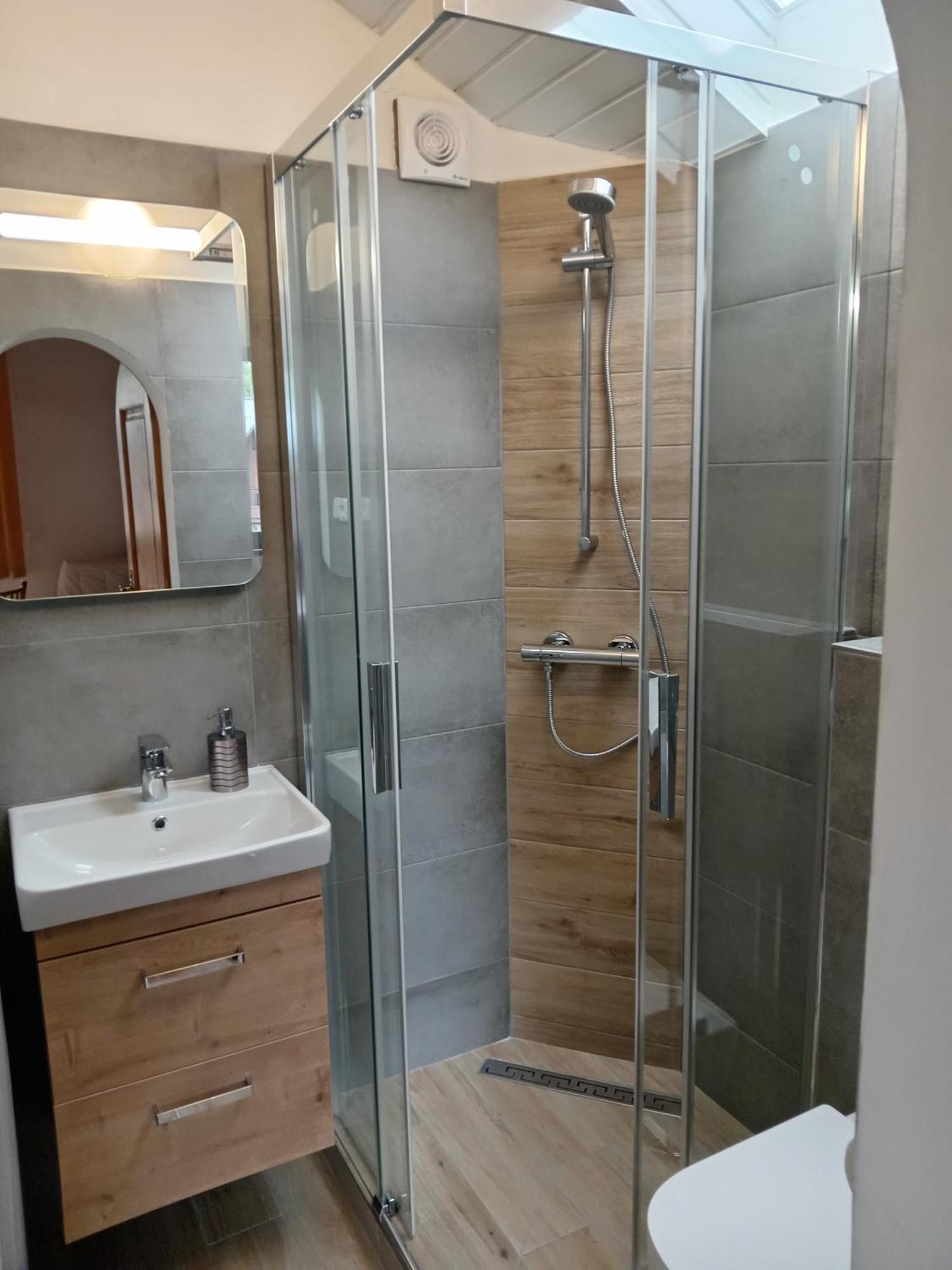Apartmany Smika โรกีนีซ นัด ยีเซอโร ภายนอก รูปภาพ