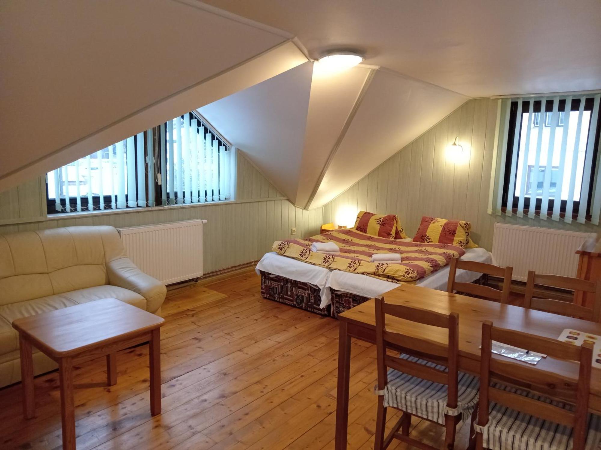 Apartmany Smika โรกีนีซ นัด ยีเซอโร ภายนอก รูปภาพ